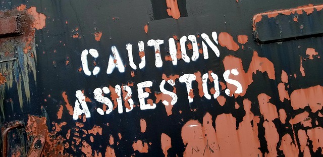 Image showing the dangerous nature of asbestos and the need for caution when using it.