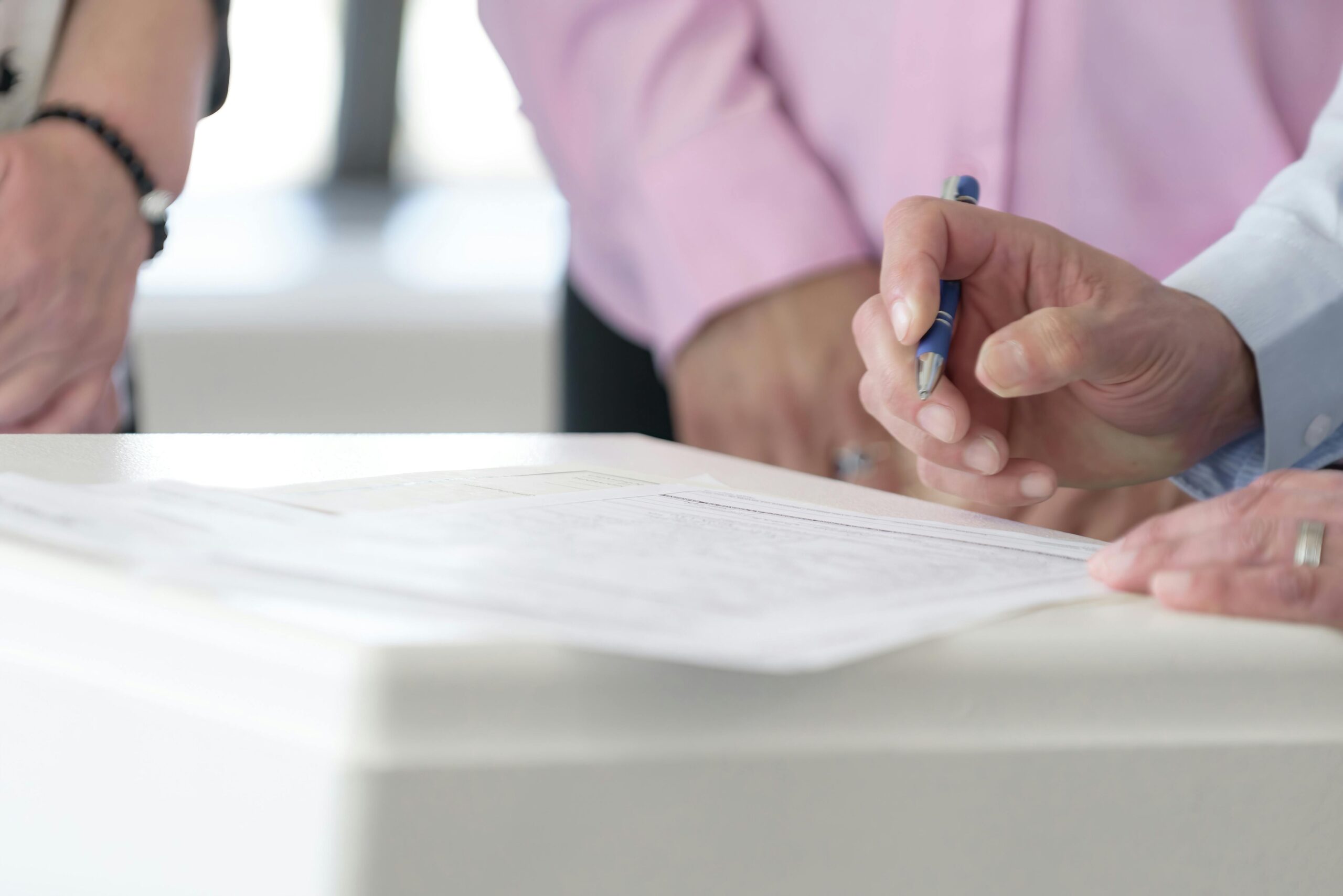 Patent Templates vs. AI Drafting: Which One Saves More Time?
