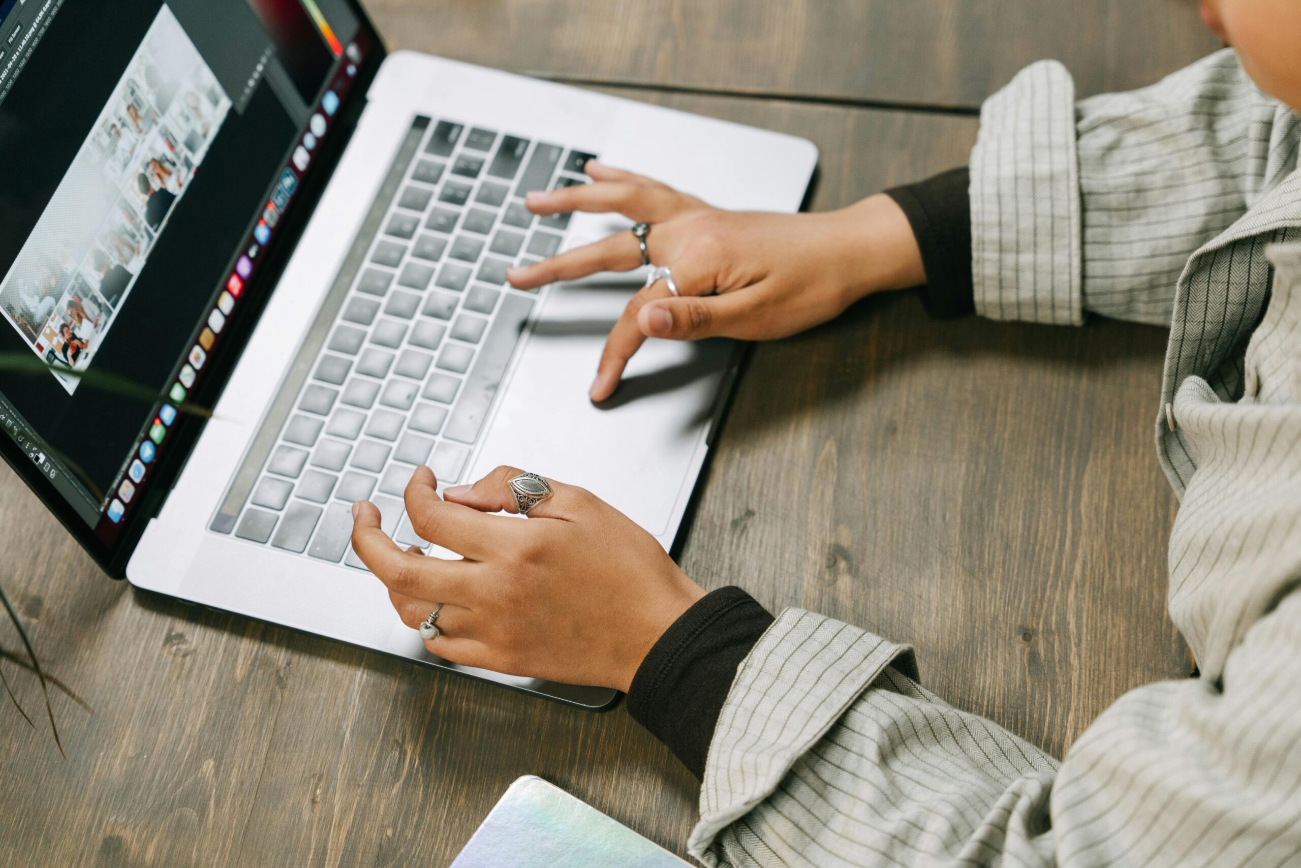 Using AI Tools to Reduce Patent Drafting and Filing Costs