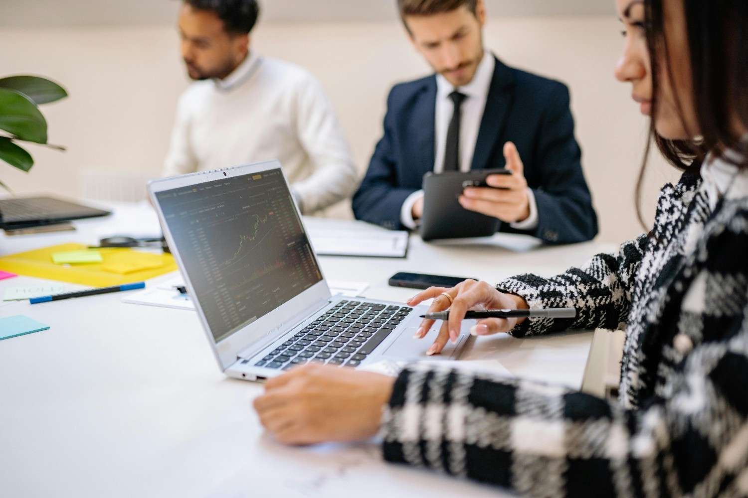 See why AI is essential for non-patent literature searches—uncovering valuable insights and hidden risks to strengthen your IP strategy.
