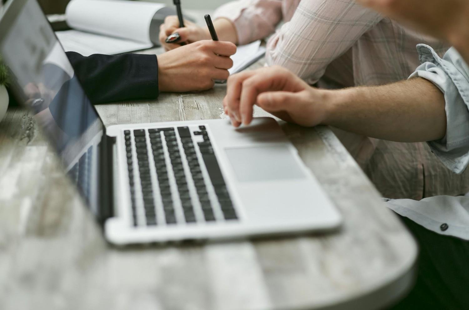 AI-drafted patents are under the microscope. Learn why the USPTO is taking a closer look and how to avoid red flags.