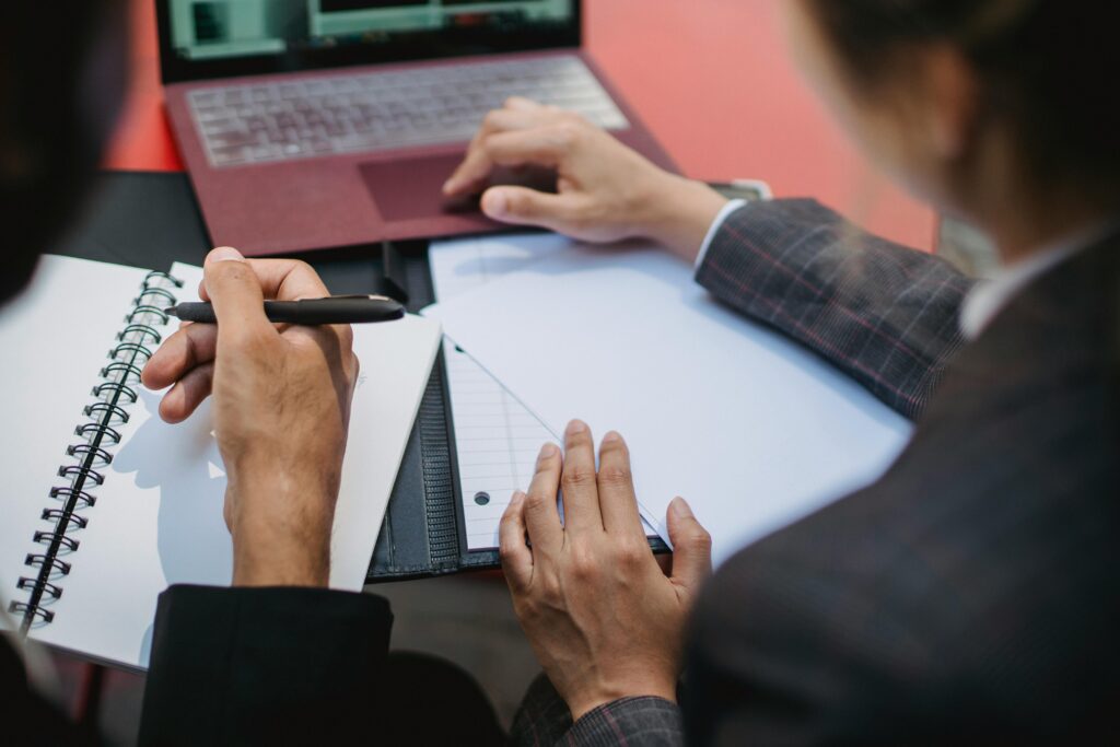 This isn’t just marketing spin. Patent analytics firms track this stuff. They analyze thousands of filings each year.