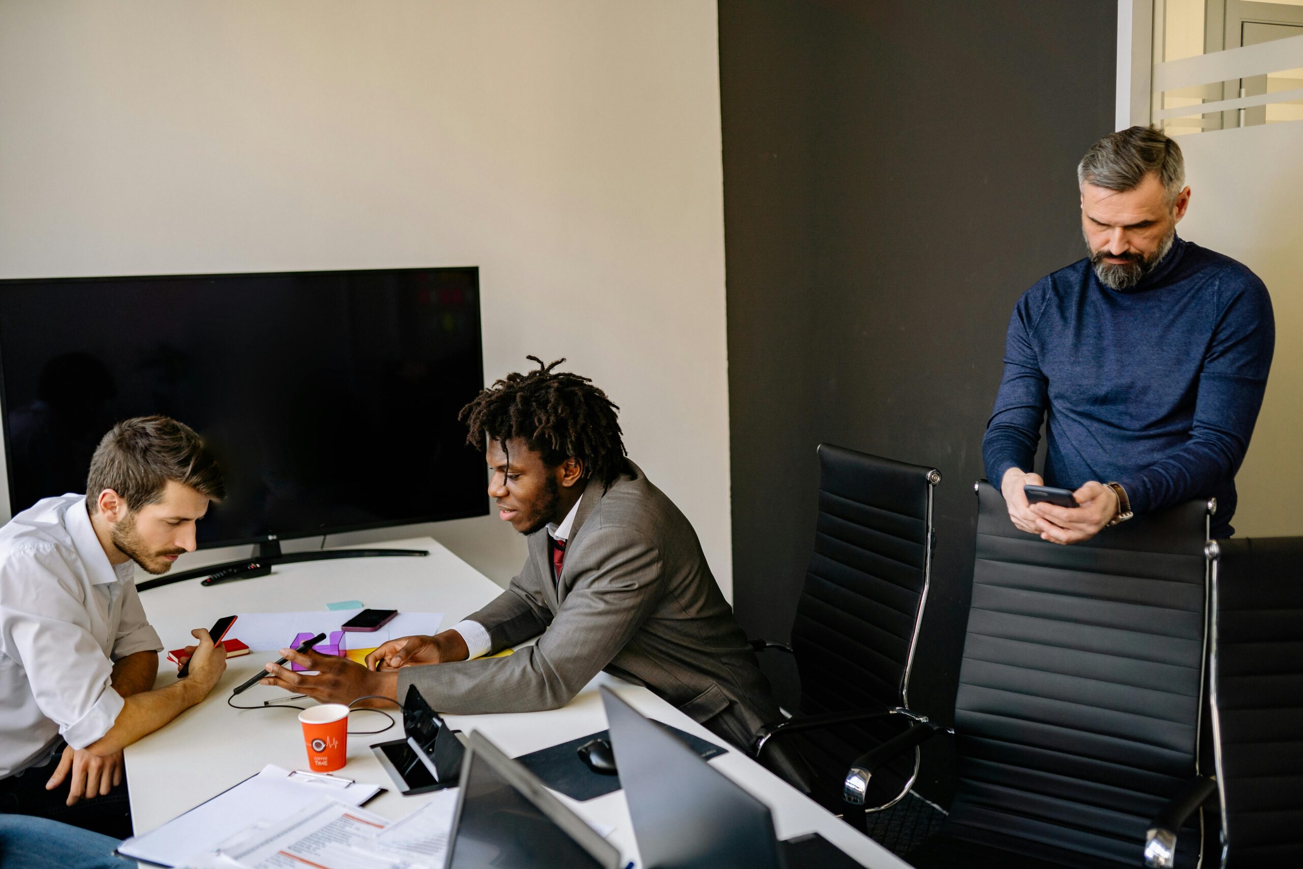 How Startups Can Capture Innovation Early with AI Tools