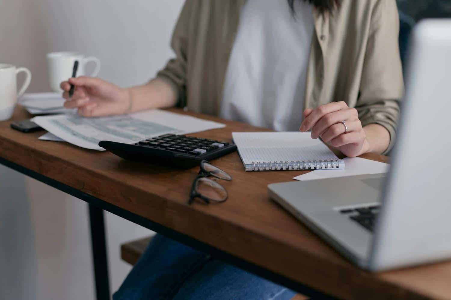 Master PCT drawing rules to streamline global patent filings. One set of drawings can work worldwide—here’s how to get them right.